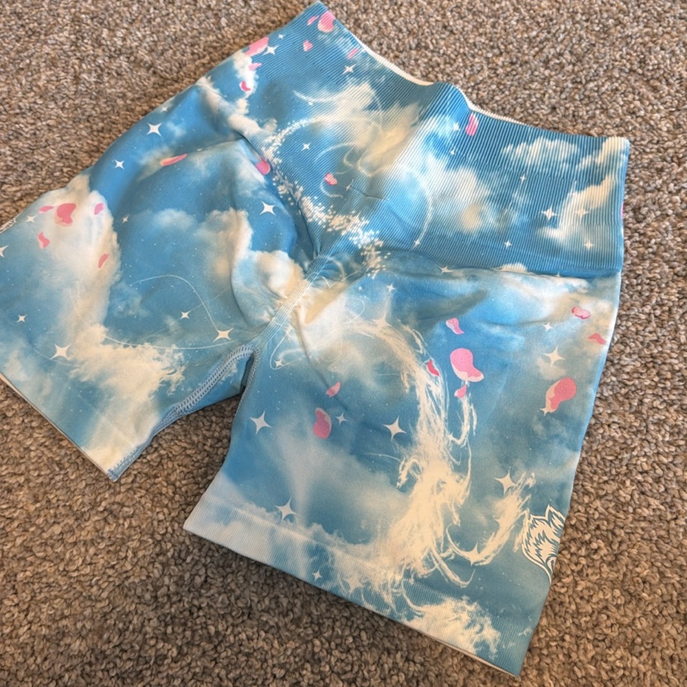 Short 🌸🌸 - Picture 2 of 3